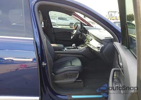 2021 Audi Q7 Premium 55 Tfsi Quattro Tiptronic from USA, damaged, VIN WA1AXAF7XMD010828